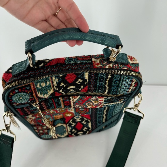 Tote & Carry Tapestry Boho Crossbody Purse Apollo - Picture 6 of 9